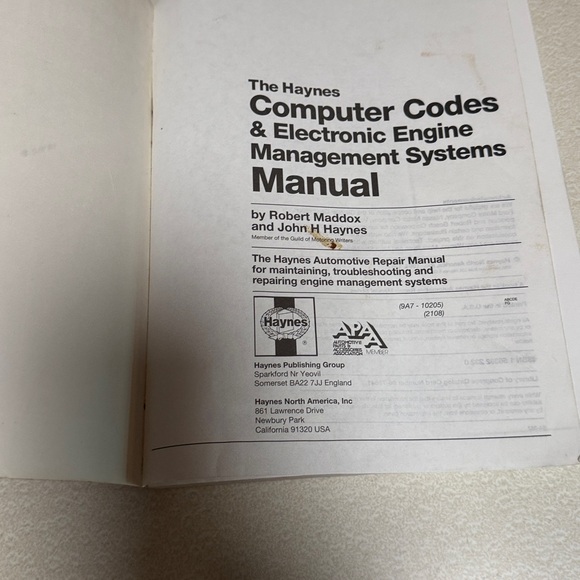 Hanes Techbook - Automotive Computer Codes Guide - Picture 3 of 3